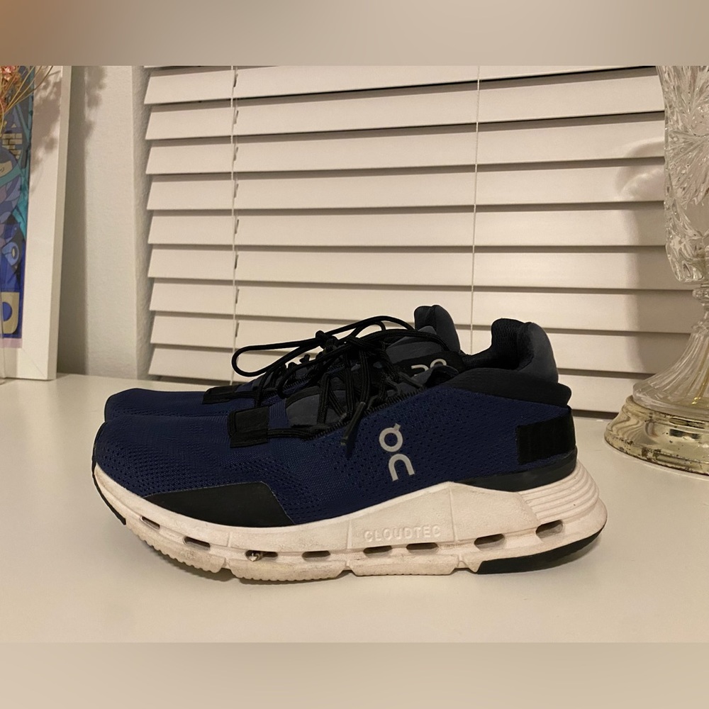 On Cloud Cloudnova sneakers size 7 women’s